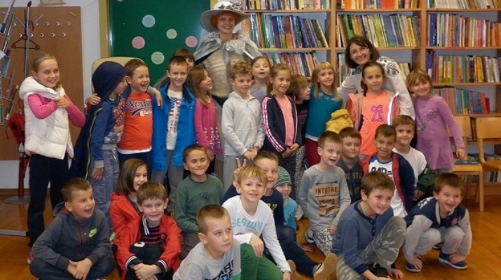 Dječji odjel posjetila je Vila pričalica