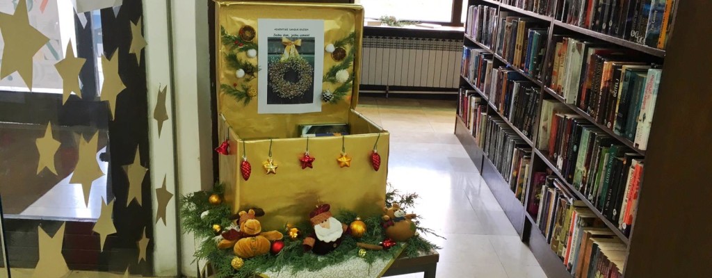 Adventski sanduk knjiga