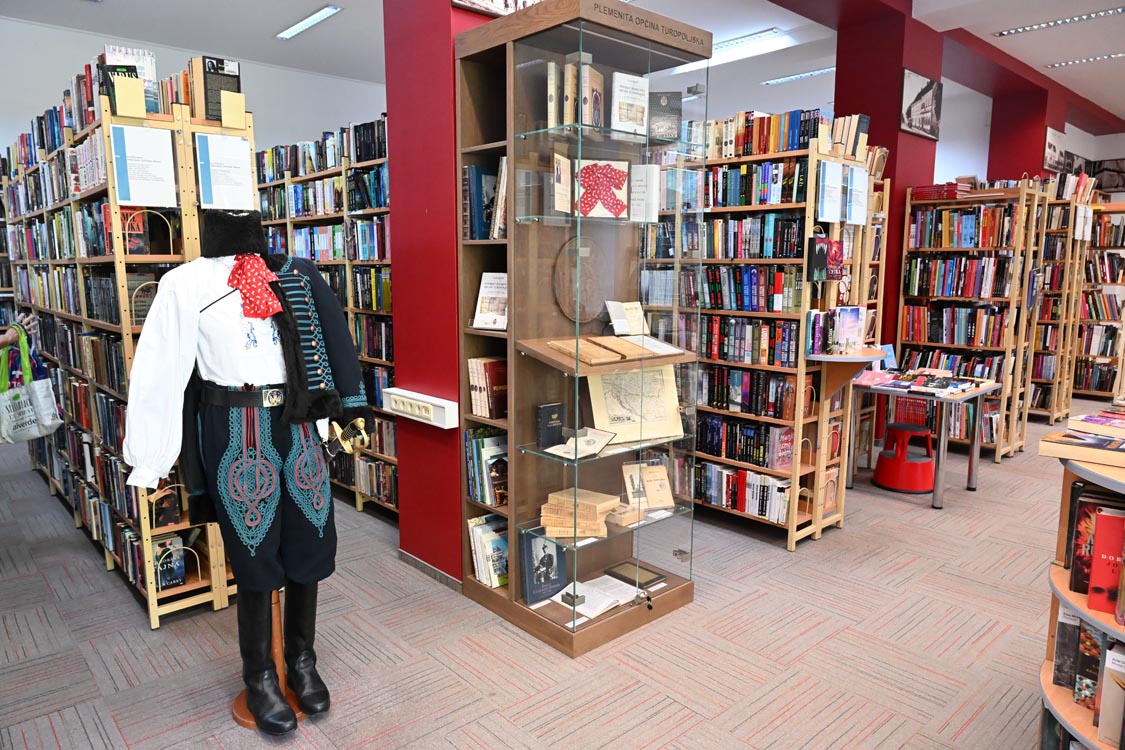 U Gradskoj knjižnici Velika Gorica otvoren kutak Plemenite općine turopoljske