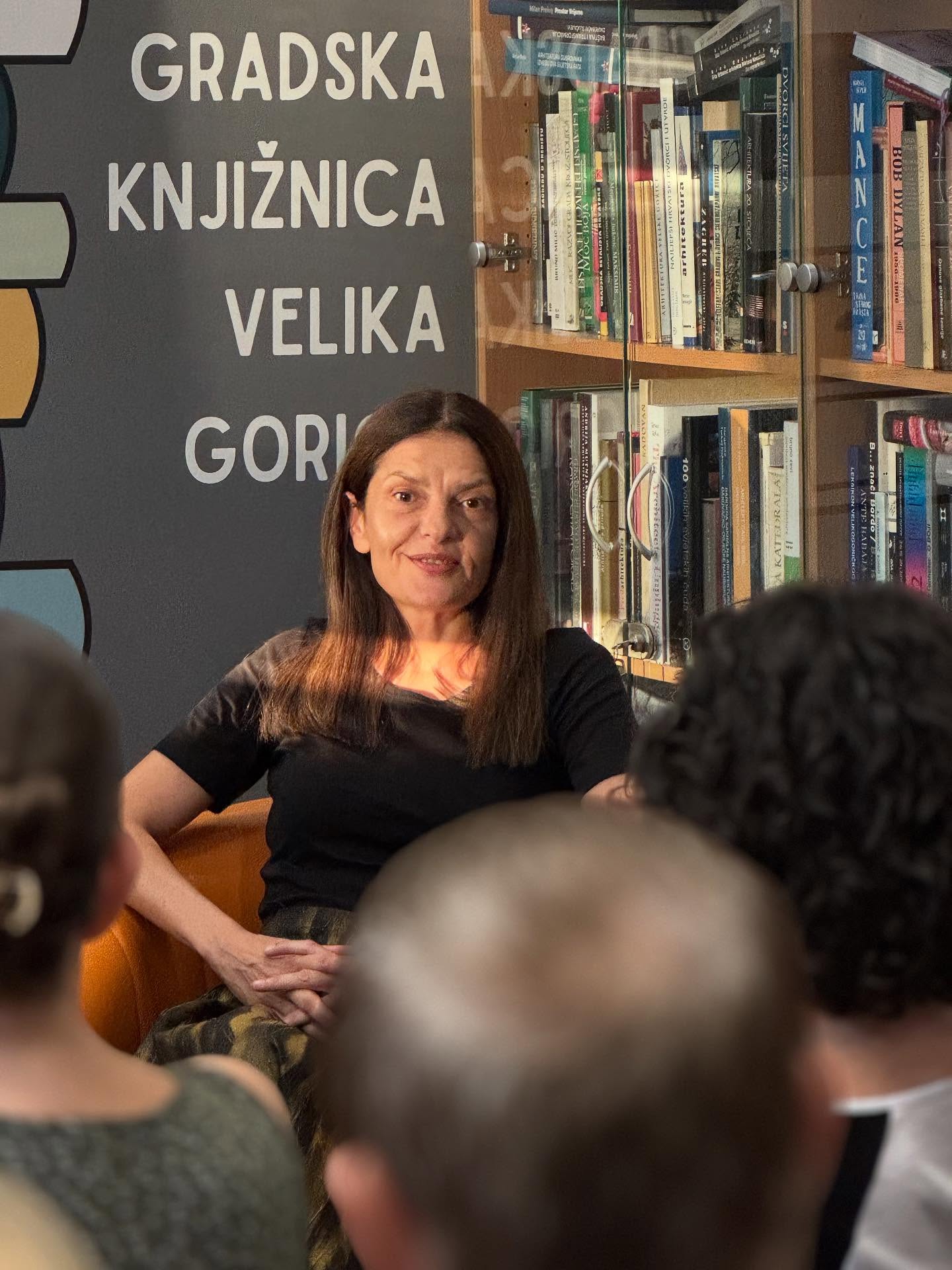 Promocija zbirke pjesama Djevojka s otoka