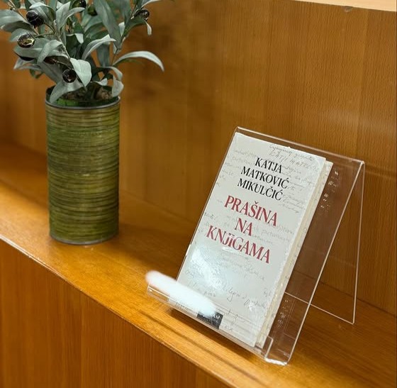 Promocija knjige Katje Matković Mikulčić ”Prašina na knjigama”